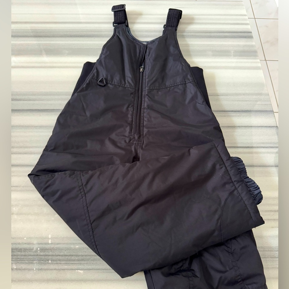 White Sierra Ski/Snow Bib Overalls. Size Small